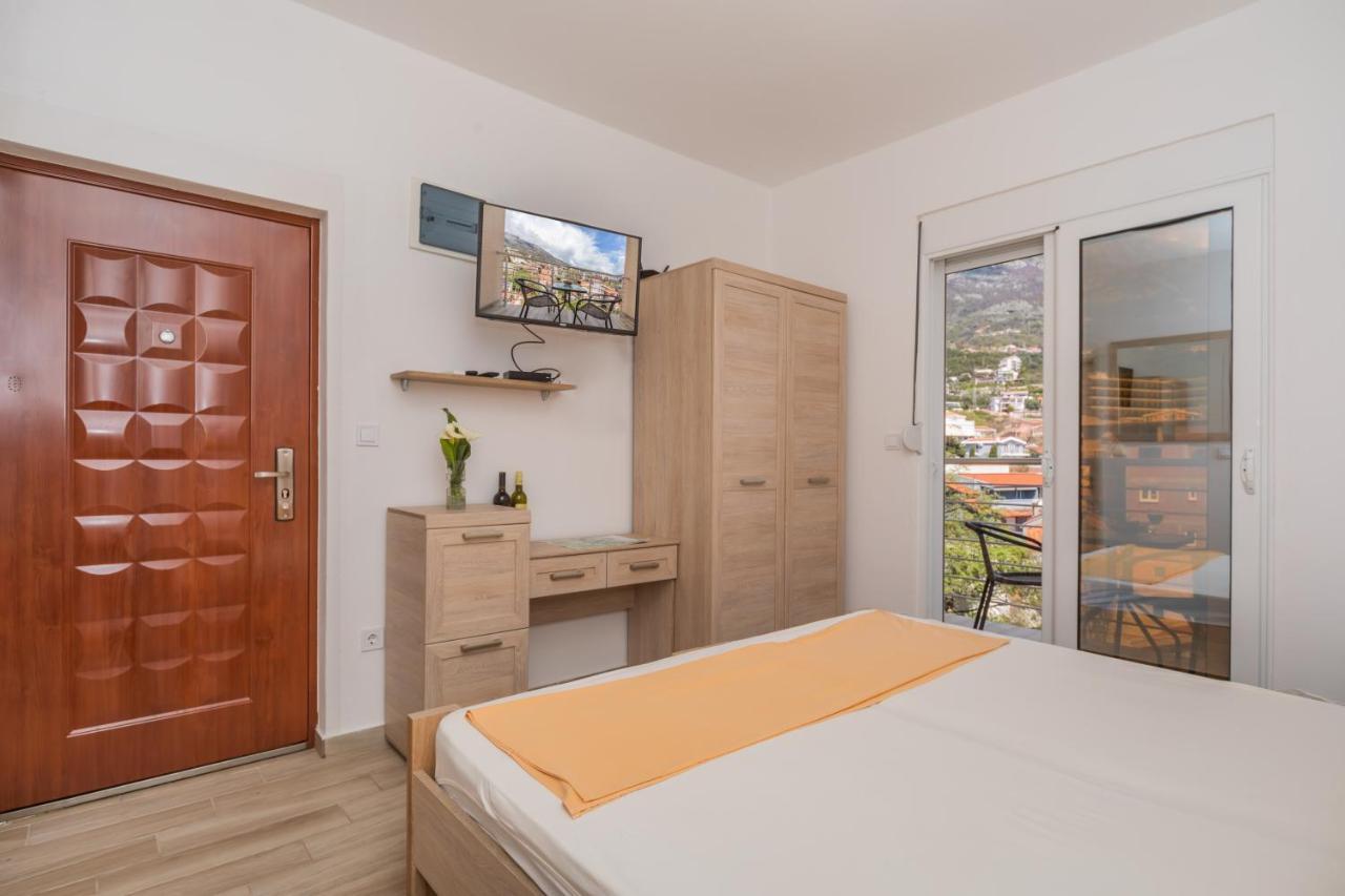 Apartments Dobra Voda Exterior photo